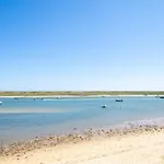Fresh & Breezy Tavira شقة *