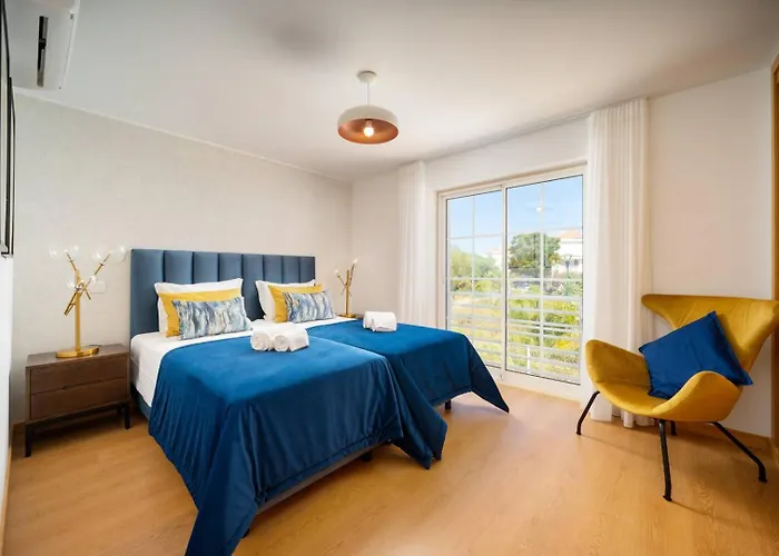 Fresh & Breezy Tavira